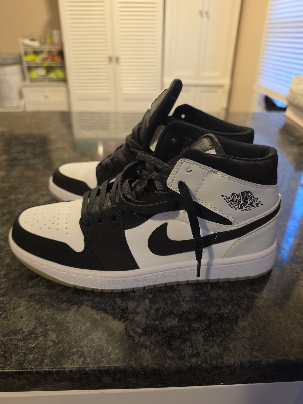 JORDAN 1 DIAMOND. REPS. THESE ARE REPS
